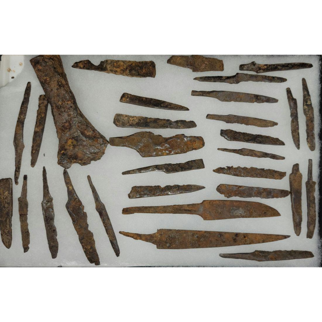 Assortment Of Iron Age Viking Fragments Knives Axe 9-12 C (1 of 9)