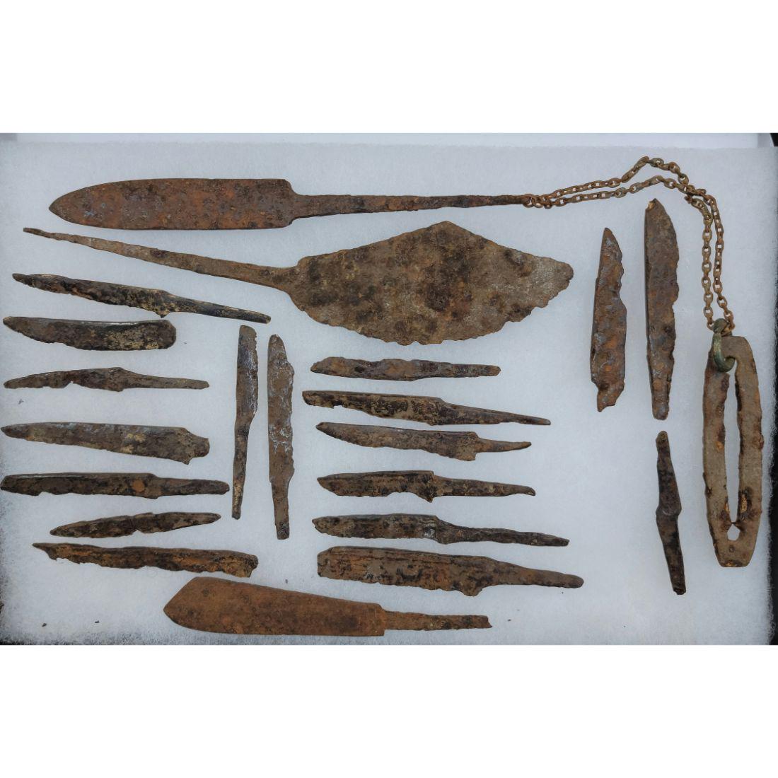 Assortment Of Iron Age Viking Fragments Knives Fire Starter 9-12 C (1 of 9)