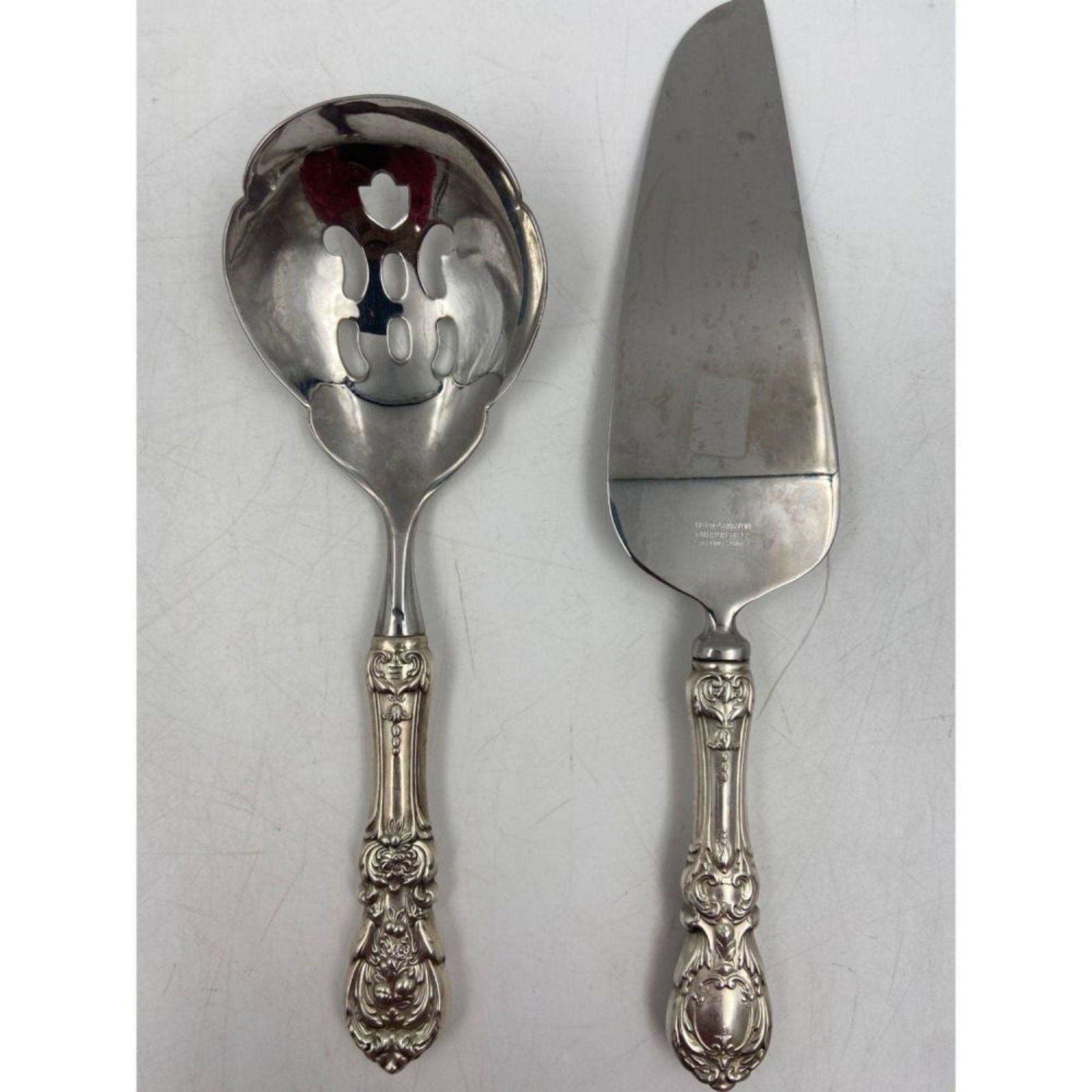 Reed And Barton Sterling Silver Flatware: Reed And Barton Sterling Silver Flatware. Please carefully read our terms of sale, shipping information, and request any condition reports or photos prior to placing a bid. Any condition statement is 