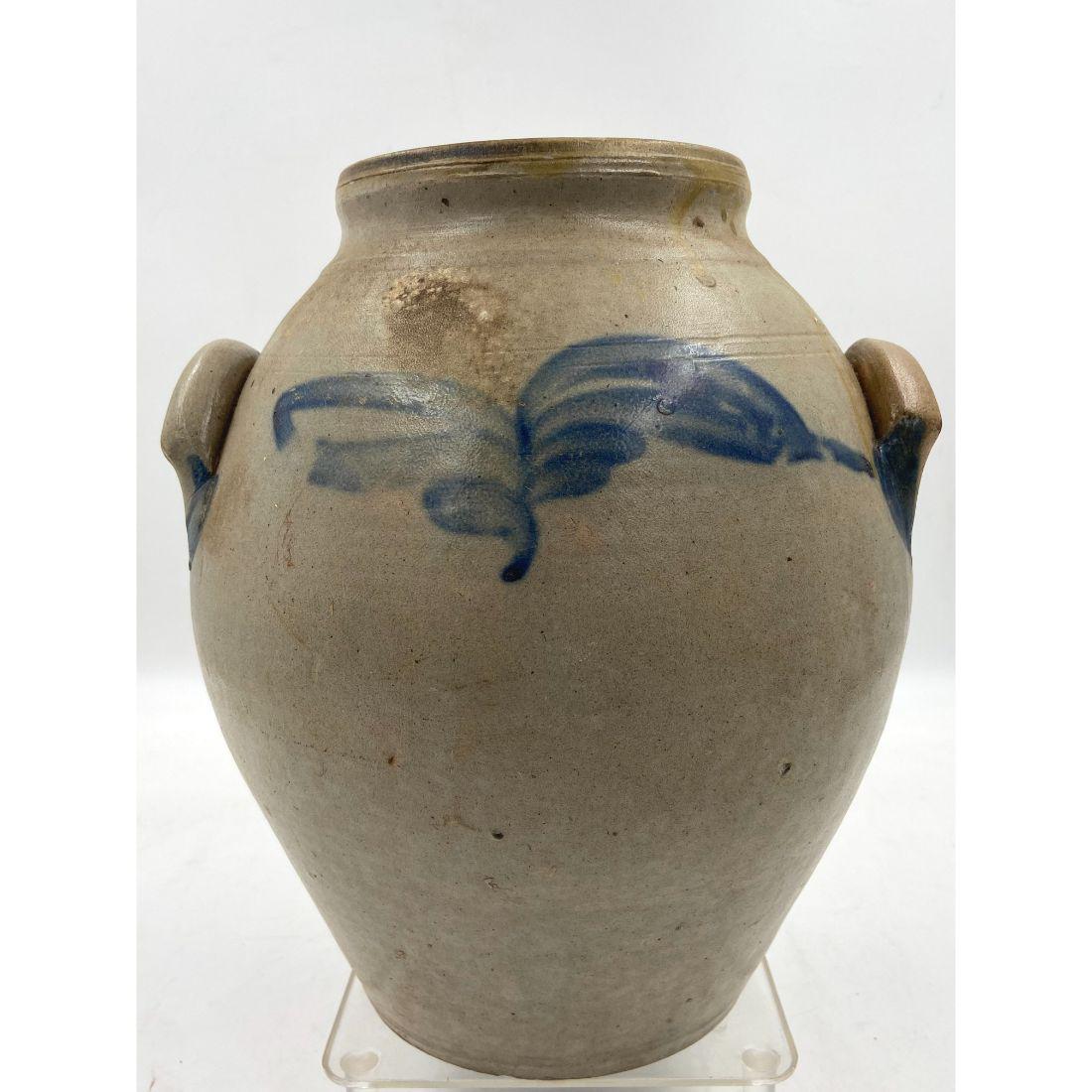 Antique Stoneware Lidded Crock Age Unknown (1 of 17)