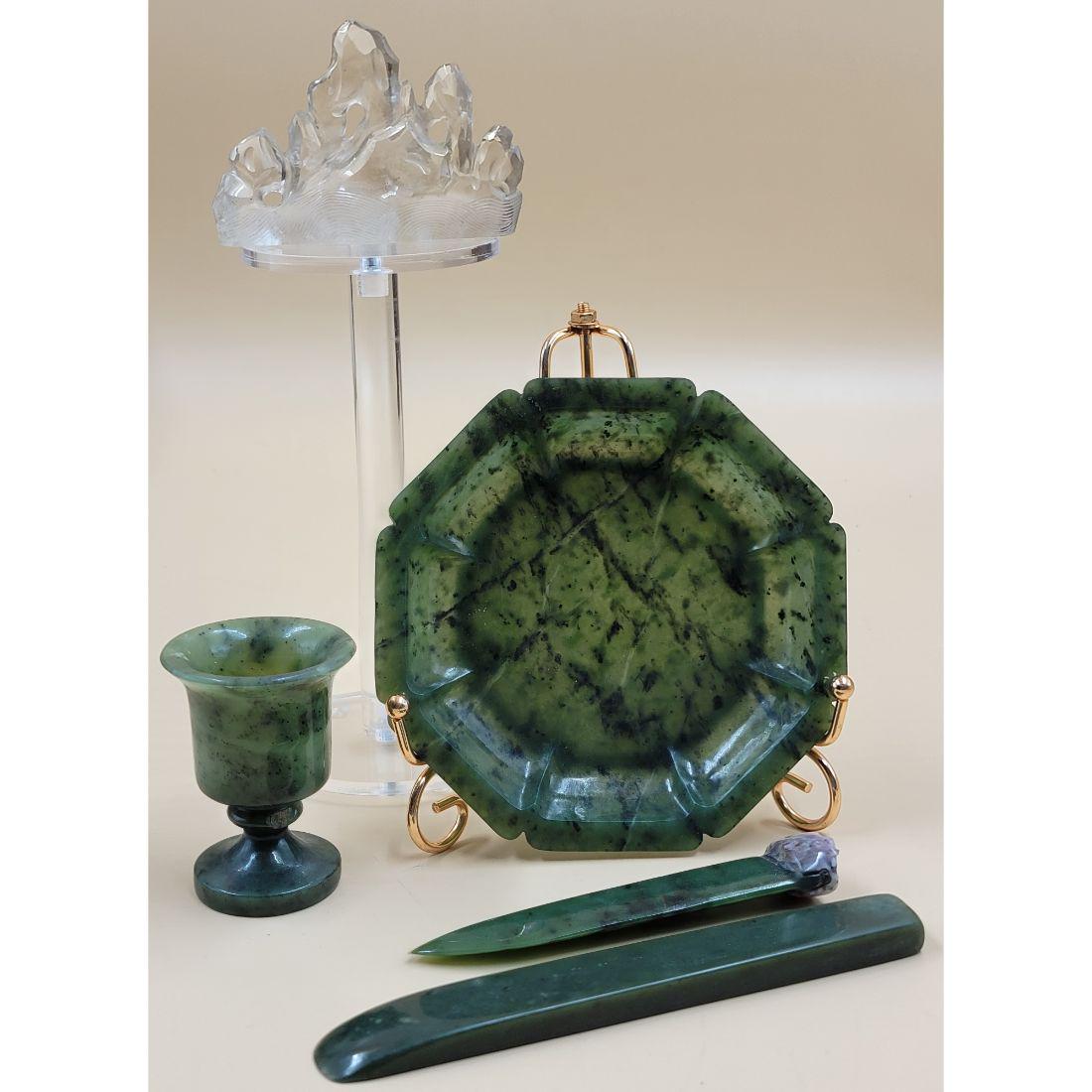 Grouping Of Chinese Spinach Jade Items Rock Crystal Brush Rest (1 of 20)