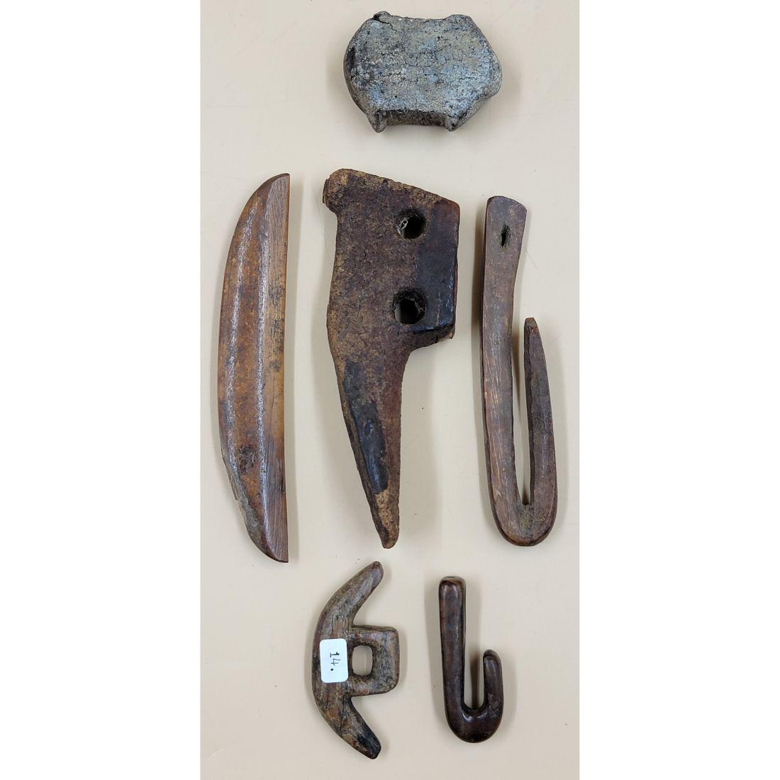 Lot Of 6 Antique Inuit / Alaskan Tools / Implements Early: Lot Of 6 Antique Inuit / Alaskan Tools / Implements Early, Various Sizes. The lures come in various sizes. This, and many lots forthcoming were found at the massive central Florida estate of a true an