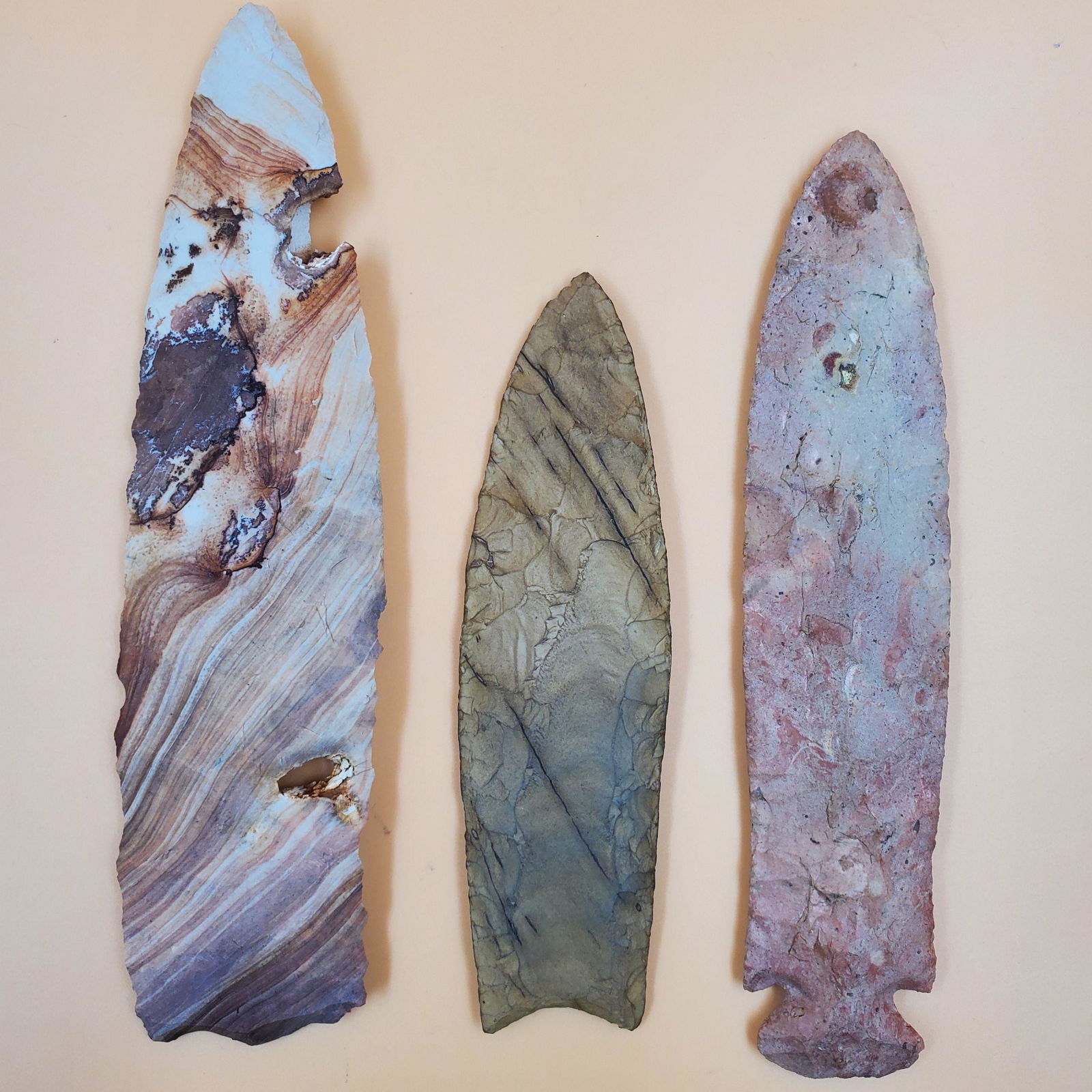 Lot of 3 Vintage Stone Arrowhead Point/Blade Artifact Age Unknown (1 of 20)