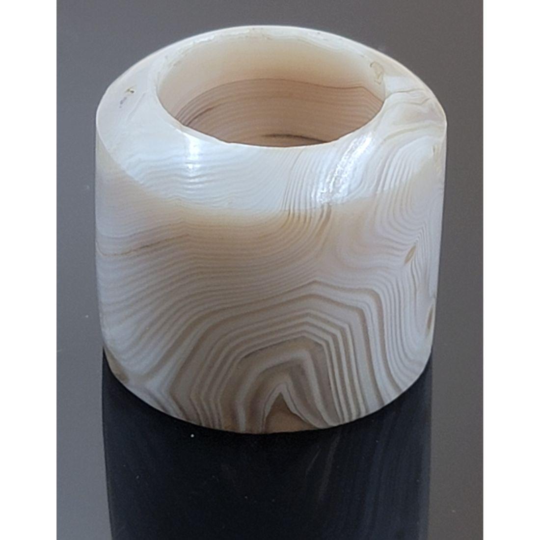 A Fine Chinese Archer's Ring AGATE (1 of 13)
