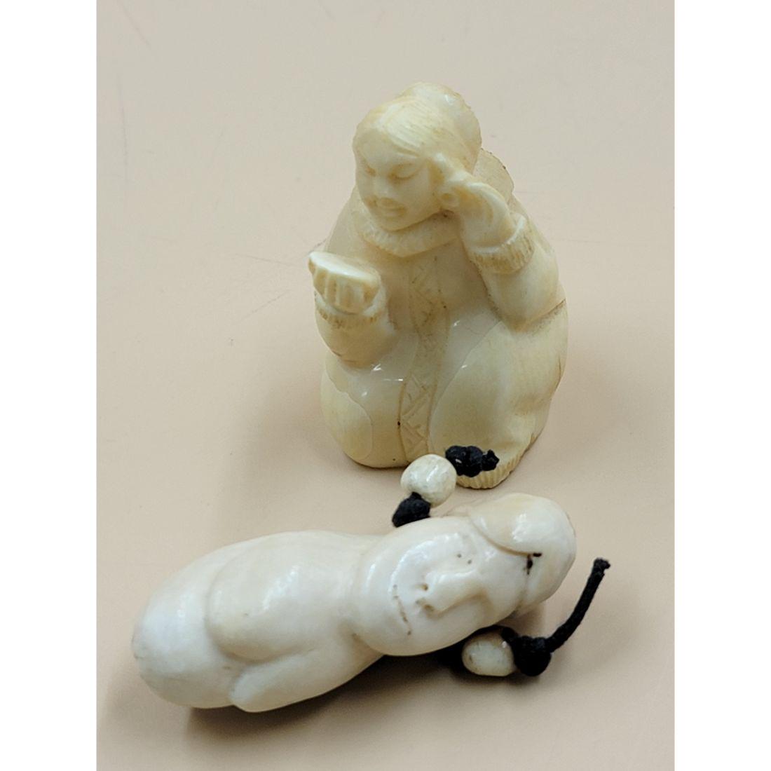 Lot Of 2 Carved Eskimo Inuit Pendant Of A lady And Eskimo Figure (Oosik) (1 of 14)