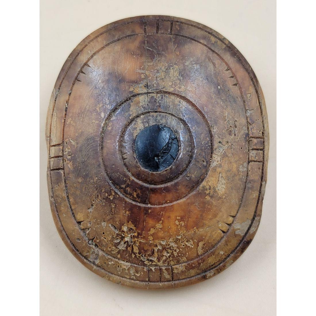 Eskimo Alaskan / Inuit Implements / Tools "A BUTTON?" (1 of 8)