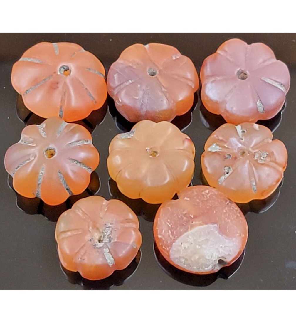 Lot Of 8 Carved Antique Agate / Carnelian Beads: Lot Of 8 Carved Antique Agate / Carnelian Beads, Various Sizes. This, and many lots forthcoming were found at the massive central Florida estate of a true antiquarian who amassed his magnificent colle