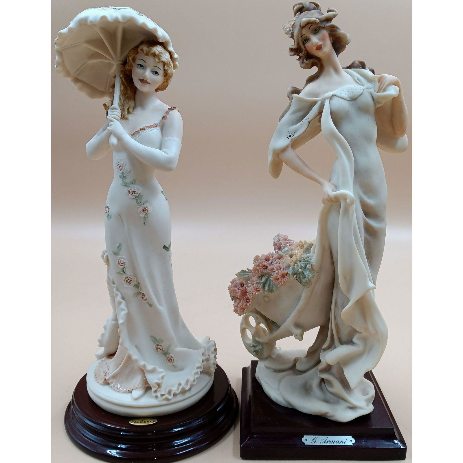Giuseppe Armani Figurines: Flower Dress 530P And Lady With A Wheelbarrow (1 of 9)