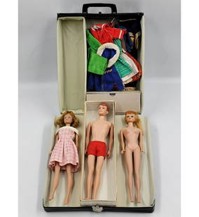 VINTAGE BARBIE LOT: Lot includes a vintage Barbie trunk with early dolls, lots of tagged outfits plus Allan in his original box.Al dolls are in nice display condition. Allan is in VGC. Lots of tagged outfits in this set.