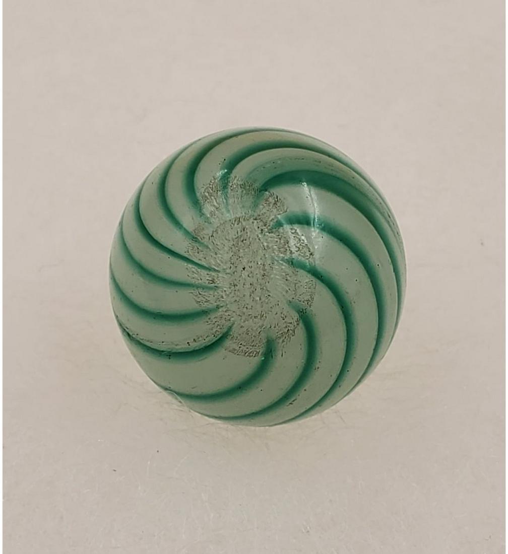 Marble: Handmade Clambroth with Green Banding on White 17.5mm (1 of 4)
