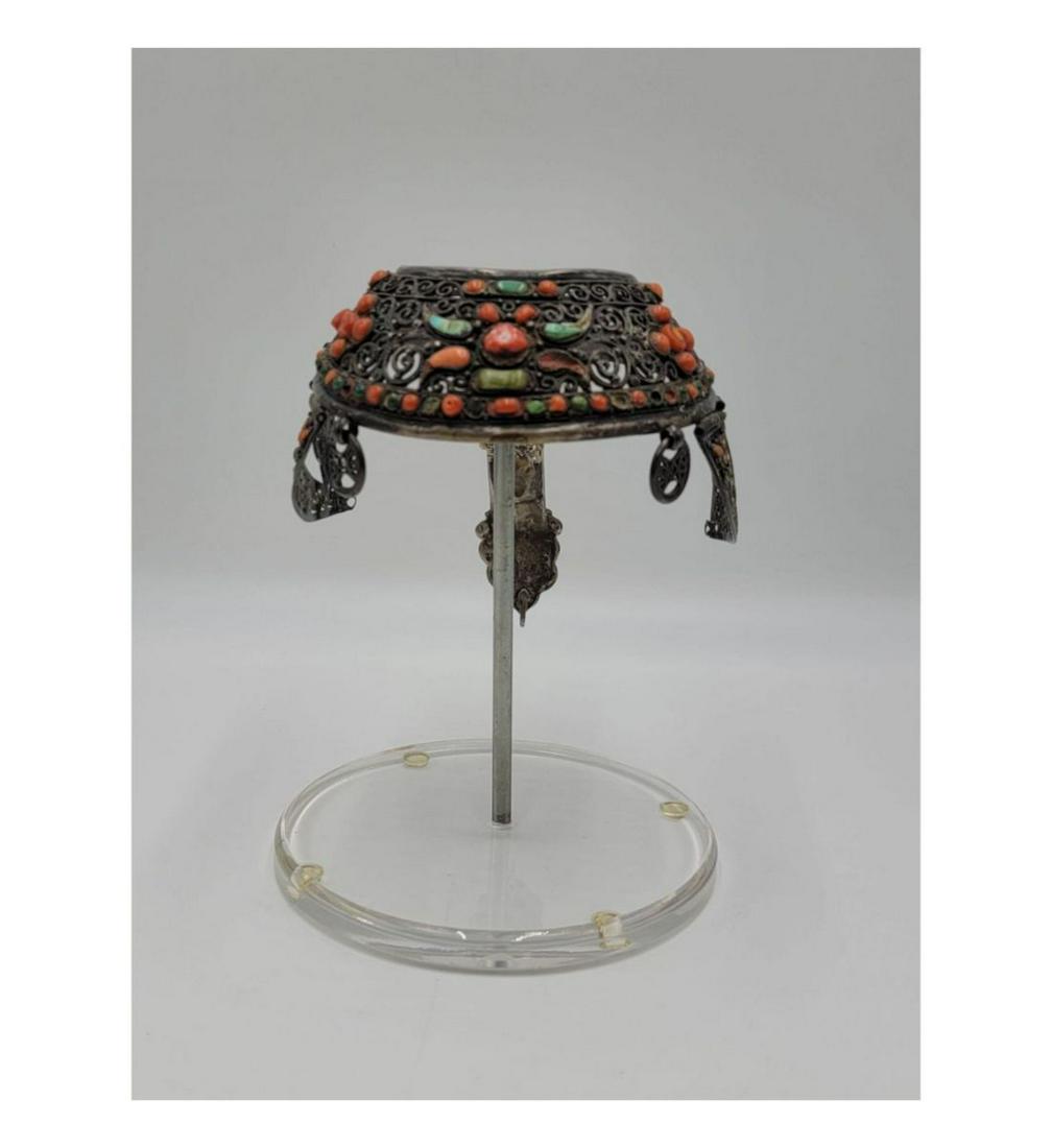 Mongolian Silver Headdress With Coral, Turquoise: Mongolian Silver Headdress With Coral, Turquoise & Stand 386 Total Grams. Measure Approx. 6" x 6.5". Use Link Below To See Similar Sold Dec 2017. https://www.liveauctioneers.com/item/58171145_mongolia