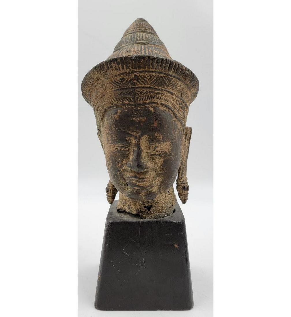 A Very Early Bronze Khmer Head . Khmer Buddha Head (1 of 19)