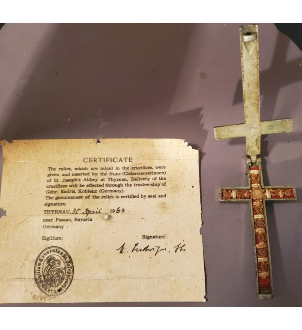 Fabulous Rare Nuns Relic Cross With 12 Relics And  Angus Dei (Lamb Of God) In The Center (1 of 9)