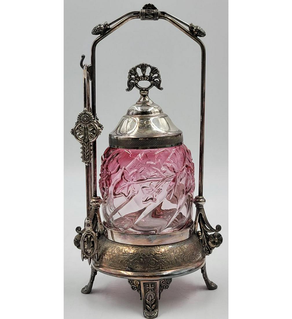 A Fine Antique Pickle Castor Royal Ivy: A Fine Antique Pickle Castor Royal Ivy. Measure 10.5" Tall. Please carefully read our terms of sale, shipping information, and request any condition reports or photos prior to placing a bid. Any condi