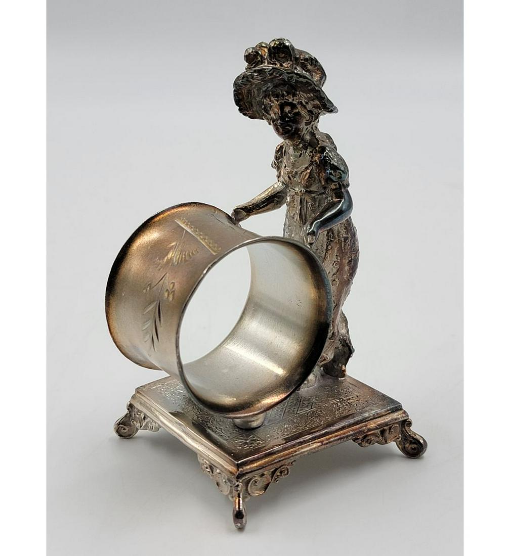 Vintage Silverplate Figural Napkin Ring (1 of 5)