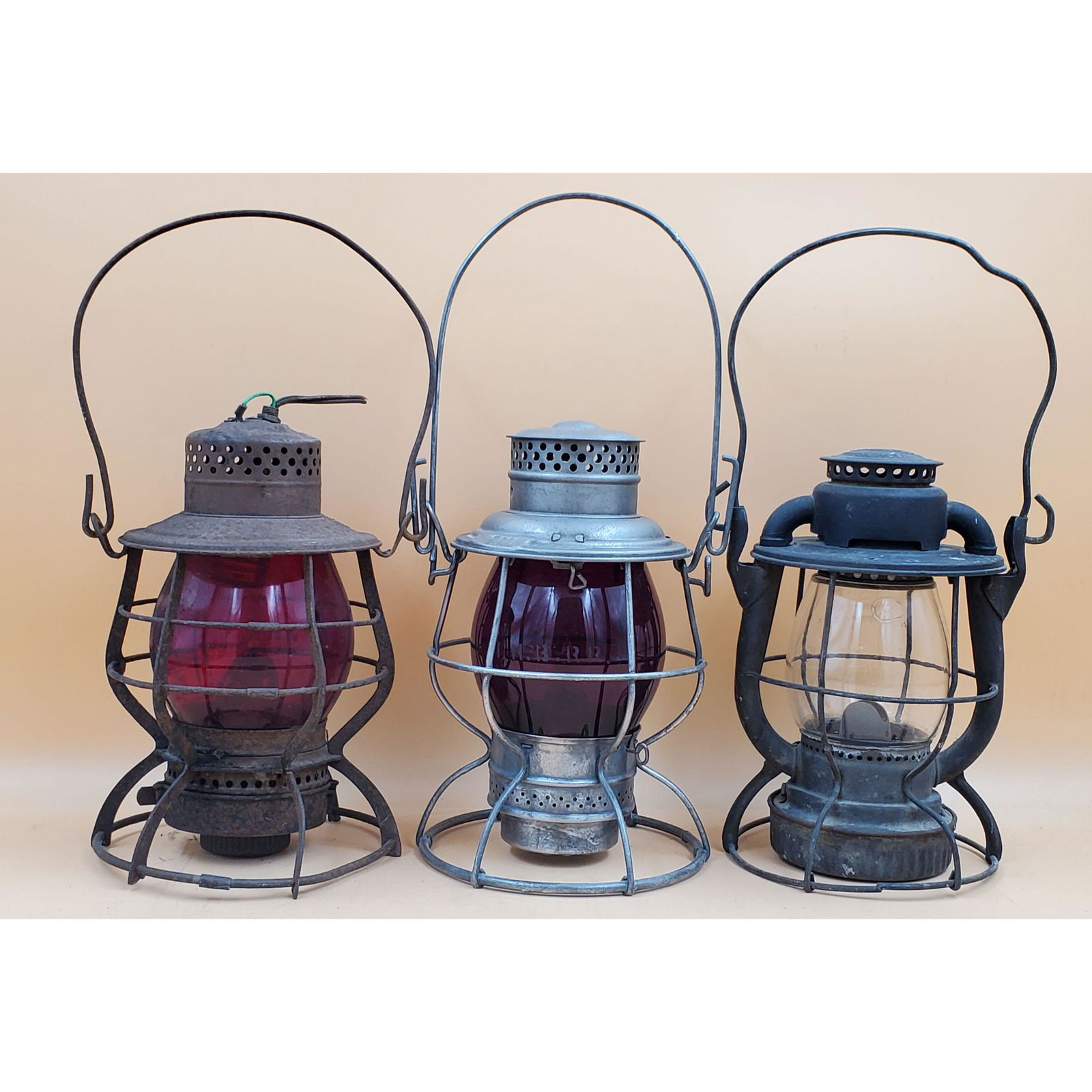 Lot of 3  Vintage Train Kerosene Lanterns (1 of 20)