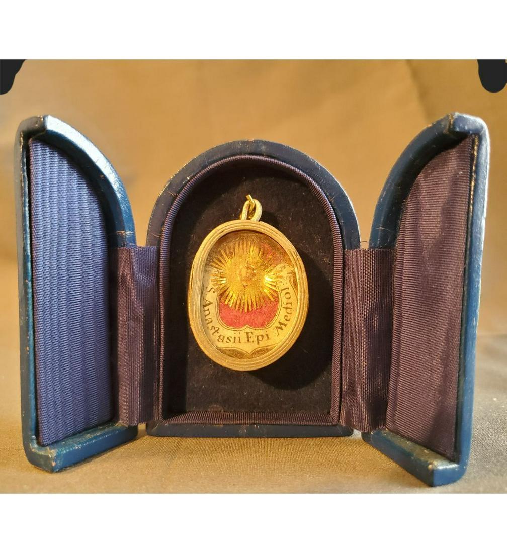 1st Class Relic Of Saint Anastasius Bishop: RE-LISTED TO COVER NON PAYMENT OF FEES-1st class relic of Saint Anastasius, Bishop. A Large theca containing the bone of Saint Anastasius. The relic is housed in a clasped Gothic style boxed reliquary