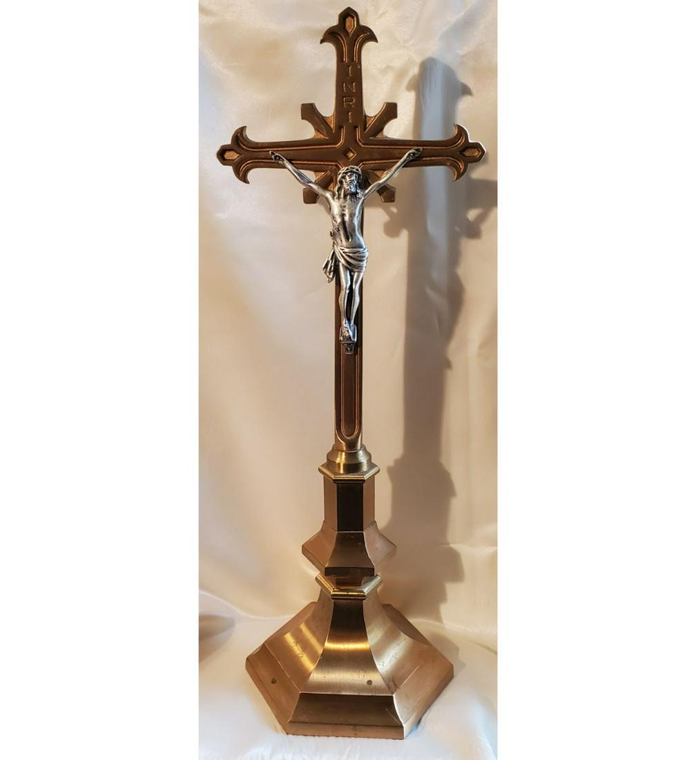 A Large Grand Bronze Altar Cross For Your Home Or Altar (1 of 7)