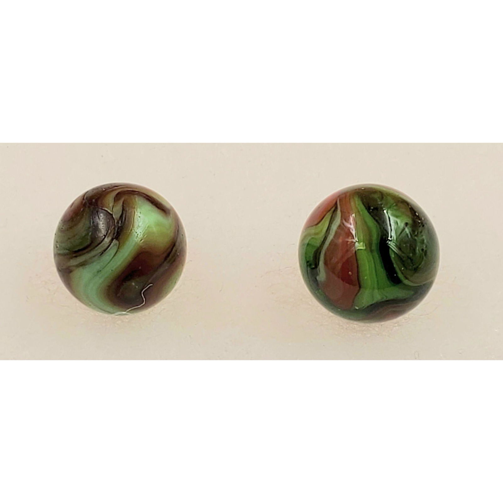 Marbles: H Swirl Marbles, Believed to Be Peltier National Line Rainbow (1 of 11)