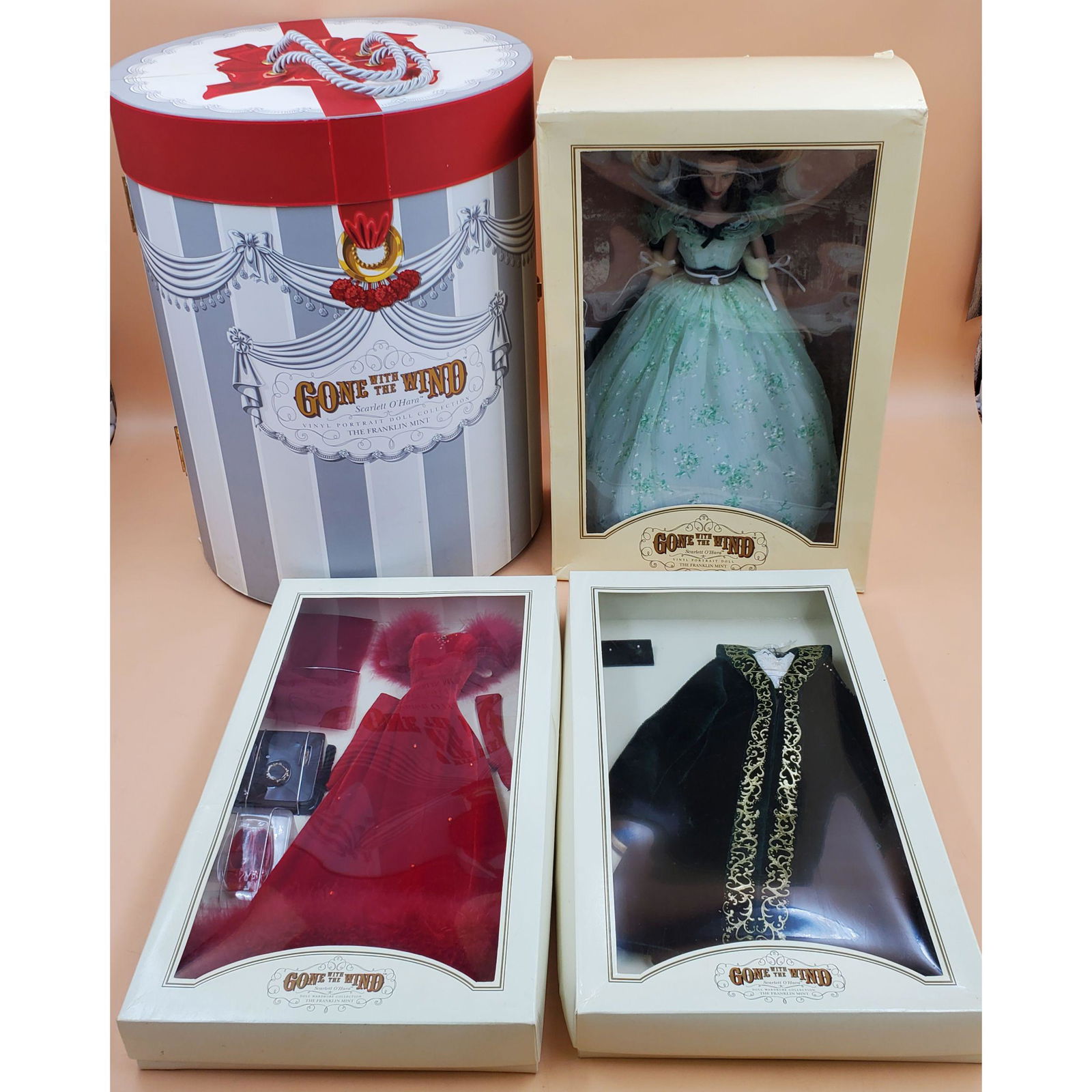 Lot of Franklin Mint Scarlett O'Hara Porcelain Doll with Clothes and Mobil Closet (1 of 20)