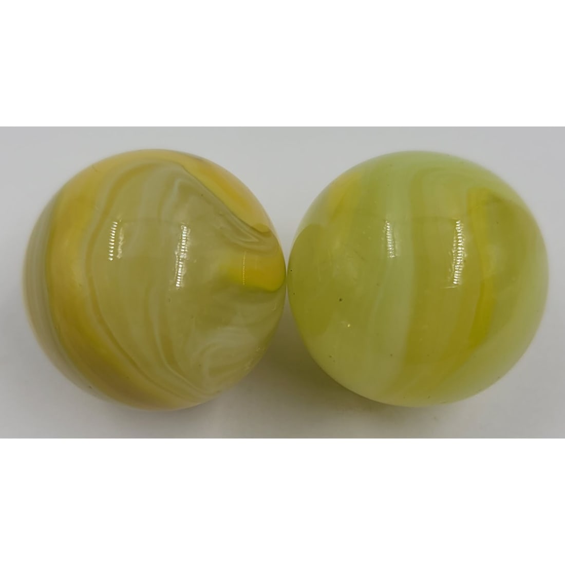 Lot of 2 Mint Akro Agate Shooter Sized (.9") Lemonade Florescent Corkscrew Marbles (1 of 5)