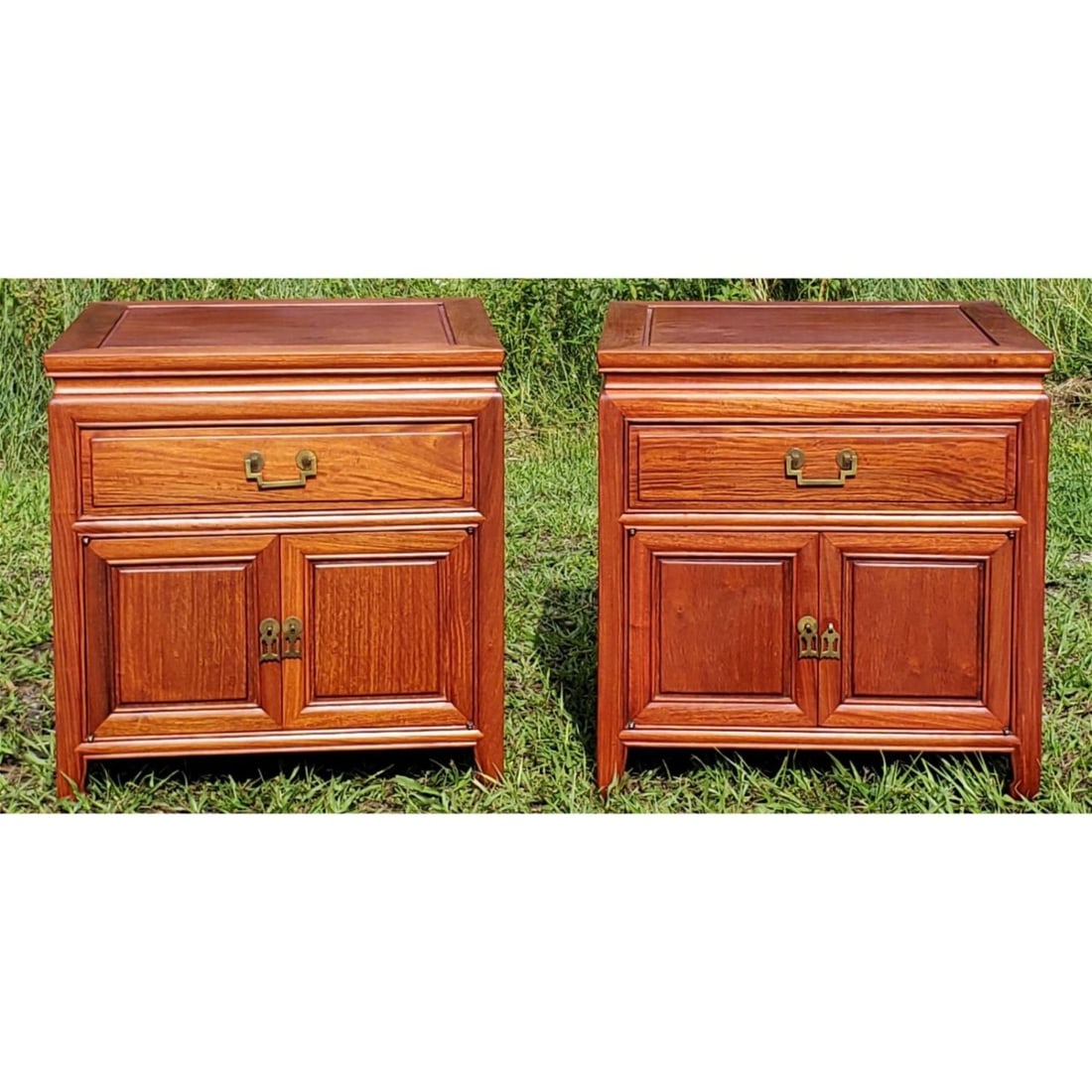 Pair Of Chinese Rosewood Nightstands (1 of 20)