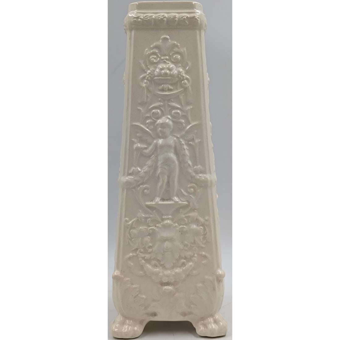 A Fine Antique Weller Pottery "Ivoris" Vase With Weller Signature, Circa 1930 (1 of 13)