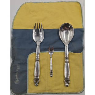 Estate Lot Of 3 Georg Jensen Sterling Silver Serving Utensils With Felt Carrying Case, 174 Grams: Estate Lot Of 3 Georg Jensen Sterling Silver Serving Utensils With Felt Carrying Case, 174 Grams. Measures approx. from 4 1/4" to 8 1/2" long. || Please carefully read our terms of sale, shipping info