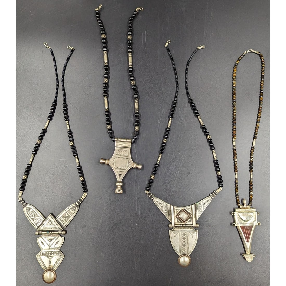 Estate Lot Of 4 Silver African Tuareg Beaded Necklaces With Pendants, Untested (1 of 17)