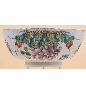 A Fine Chinese Famille Rose Ribbed Bowl Tongzhi Period 19th Century: A Fine Chinese Famille Rose Ribbed Bowl Tongzhi Period 19th Century. Measure 7 1/4" X 3". || Please carefully read our terms of sale, shipping information, and request any condition reports or photos