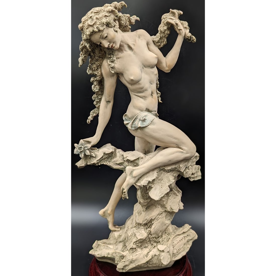 Giuseppe Armani Figurine: Limited Ed 1477 / 5000 "Spring Herald" 1009T With Original Box (1 of 12)