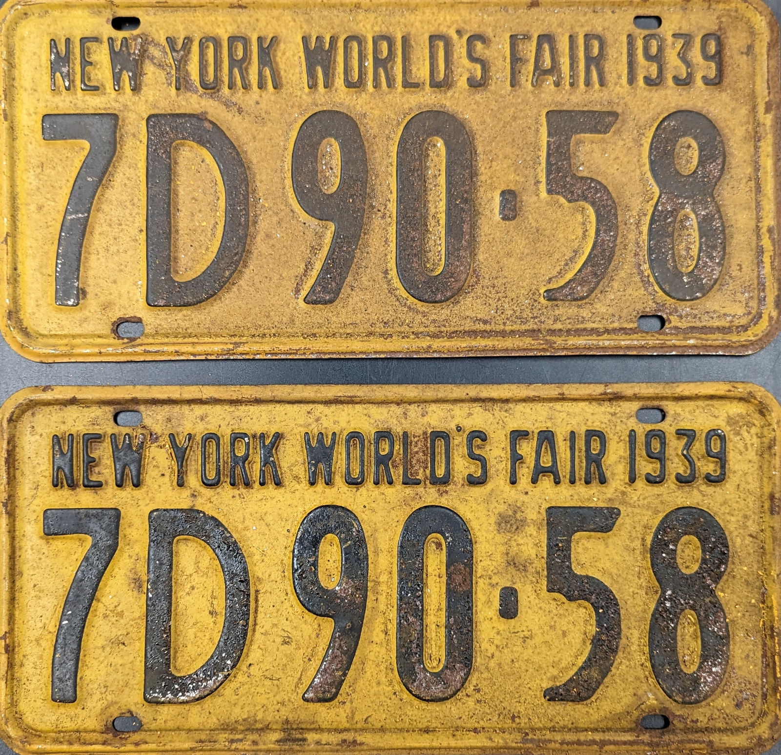 Pair Of Vintage New York World's Fair License Plates, 1939 (1 of 10)