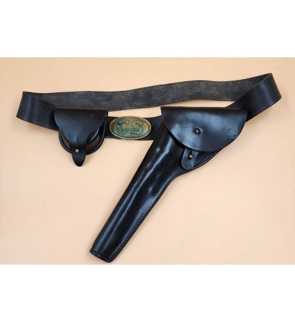 A Fine Black Leather Bianchi Pistol Holster With CS Buckle: A Fine Black Leather Bianchi Pistol Holster With CS Buckle. Holster Measure 15" Belt 45" Long|| Please carefully read our terms of sale, shipping information, and request any condition reports or phot