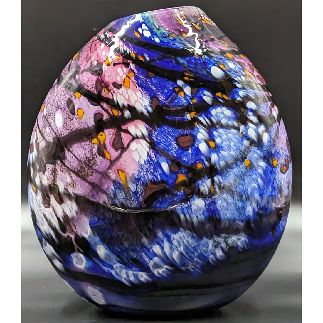 Large Vintage Artist Signed Art Glass Vase (1 of 13)