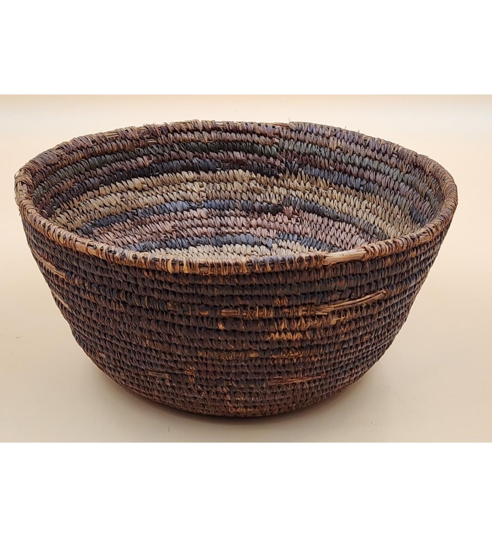 A Very Fine Antique Woven Basket Maybe Native American 19th Century (1 of 16)