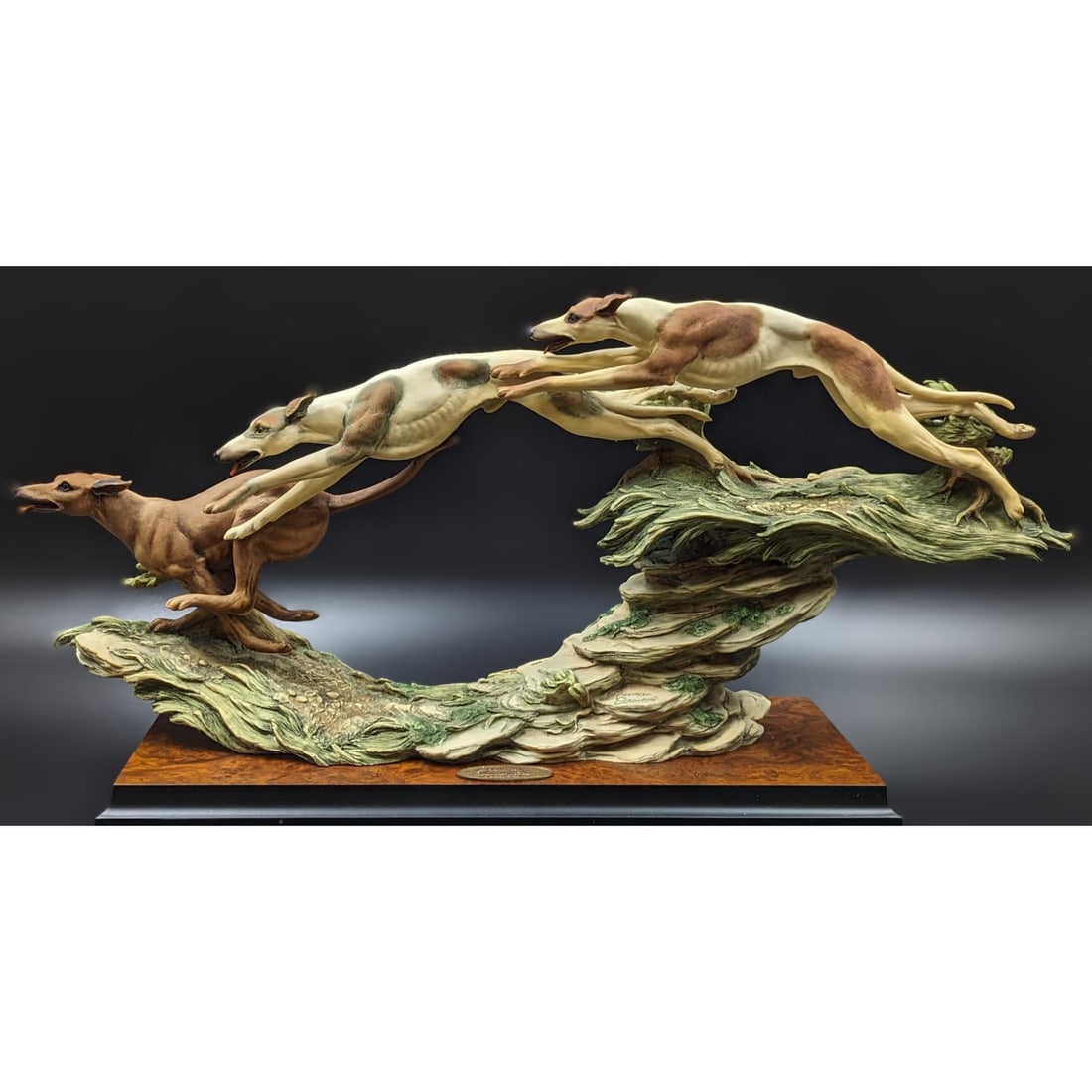 Giuseppe Armani Figurine: Limited Ed. 763 / 3000 "Running Free" 972-S: Giuseppe Armani Figurine: Limited Ed. 763 / 3000 "Running Free" 972-S. Measures approx. 12" X 7 1/4" X 23 1/2". || Please carefully read our terms of sale, shipping information, and request any condit