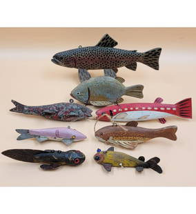 Lot Of 8 Hand Carved Folk Art Ice Fishing Decoys Hand Painted: Lot Of 8 Hand Carved Folk Art Ice Fishing Decoys Hand Painted. Measures From 4 3/4" To 10" Long. // Provenance: PRIVATE ESATE FLORIDA. Please carefully read our terms of sale, shipping information, an