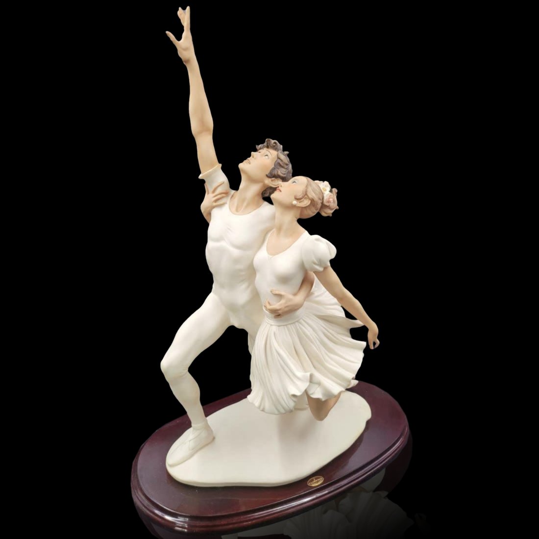 A Large Giuseppe Armani Figurine: Pas De Deux 2061F With Original Box (1 of 17)