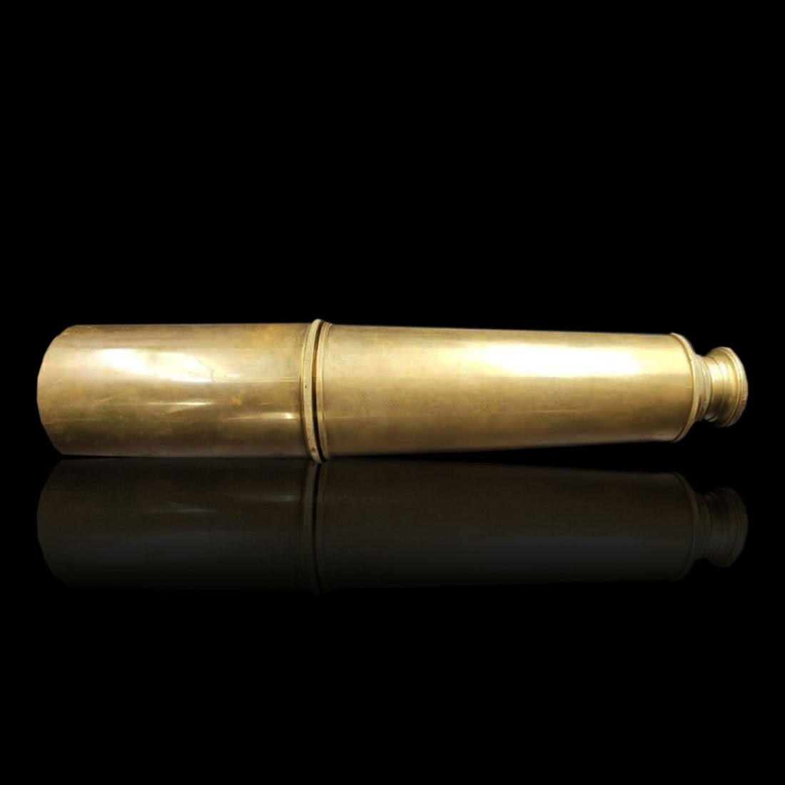 Antique Brass Spyglass Telescope: Antique Brass Spyglass Telescope. Telescope measures 35.5" long when fully expanded to 11.75" X 2.5". || Please carefully read our terms of sale, shipping information, and request any condition report