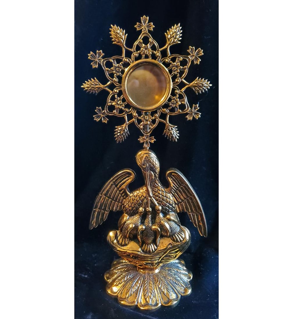 A very unusual and very significant reliquary (1 of 6)