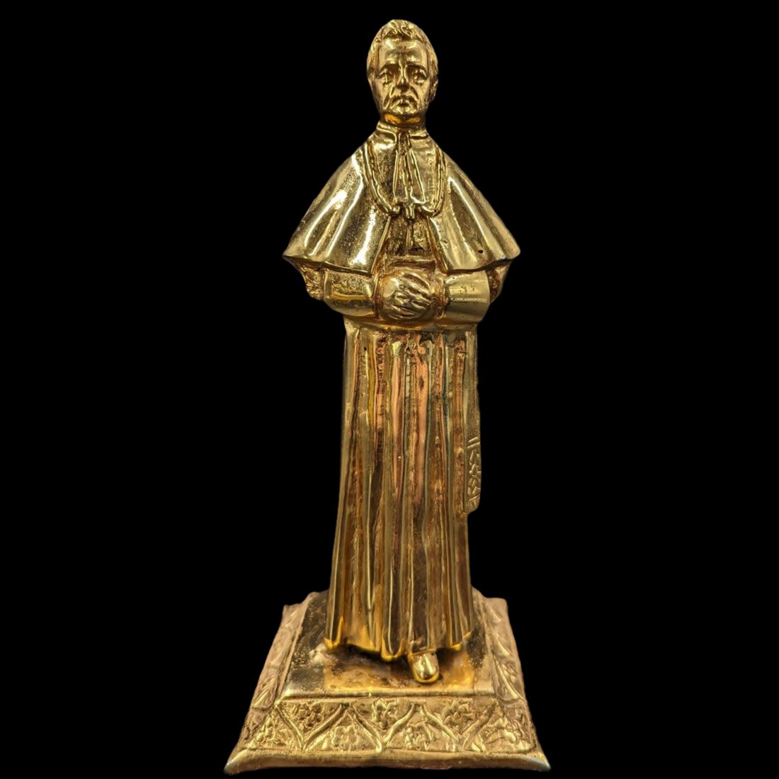 Vintage Bronze Gilt Bronze Pope Sculpture: Vintage Bronze Gilt Bronze Pope Sculpture. Measures approx. 7 1/2" X 3" X 3". || Please carefully read our terms of sale, shipping information, and request any condition reports or photos prior to pla