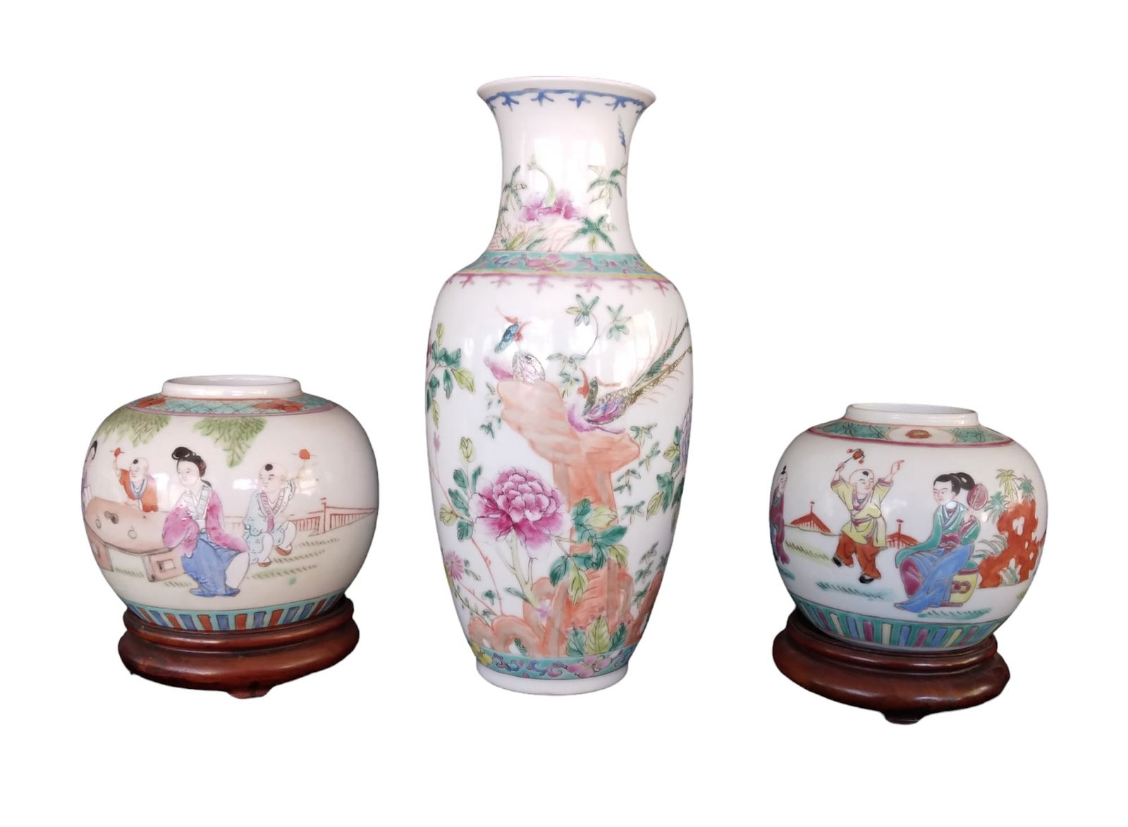 Lot Of 3 Chinese Famille Rose Vase And Jars 1900-1930 Republic Period (1 of 18)