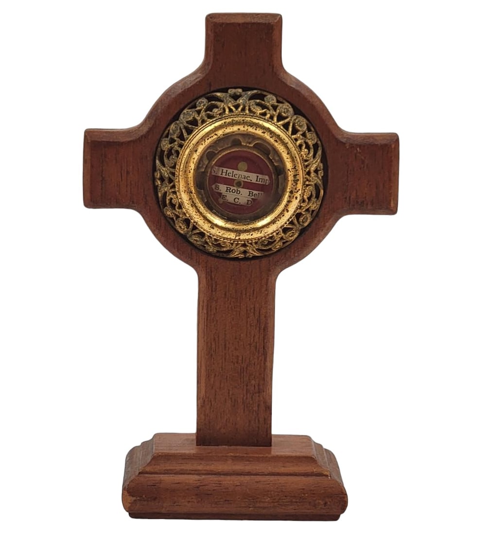 Antique Relic St Helen NO COA Housed in Wooden Cross (1 of 11)
