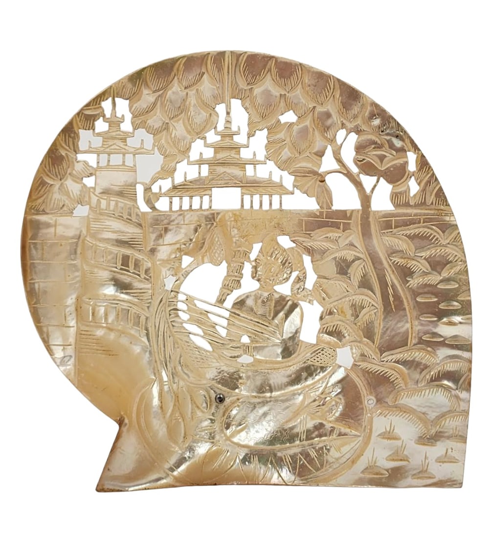 A Finely Carved Abalone Shell Plaque (1 of 11)