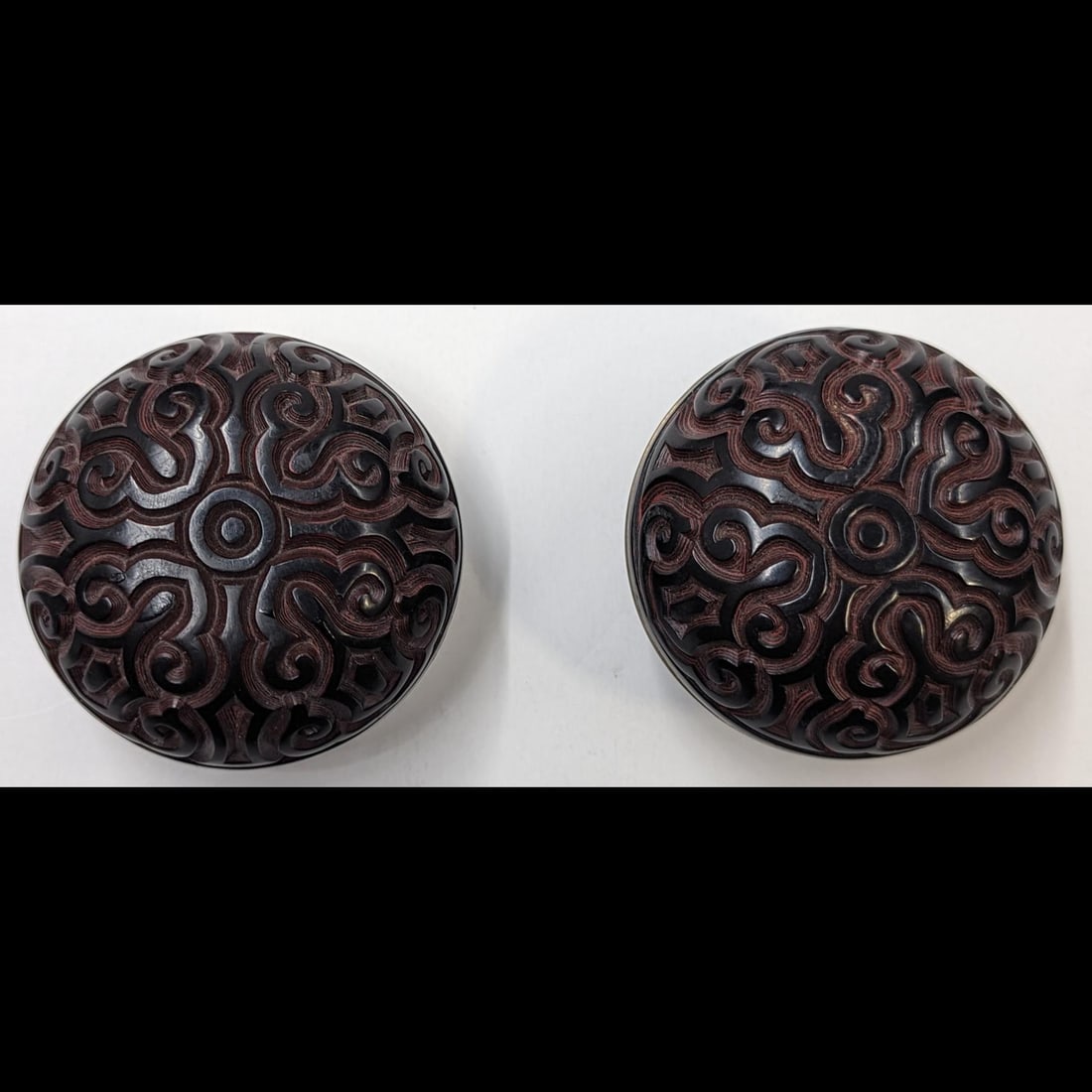 Pair Of Chinese Ming Style Cinnabar And Lacquered Round Trinket Boxes (1 of 11)