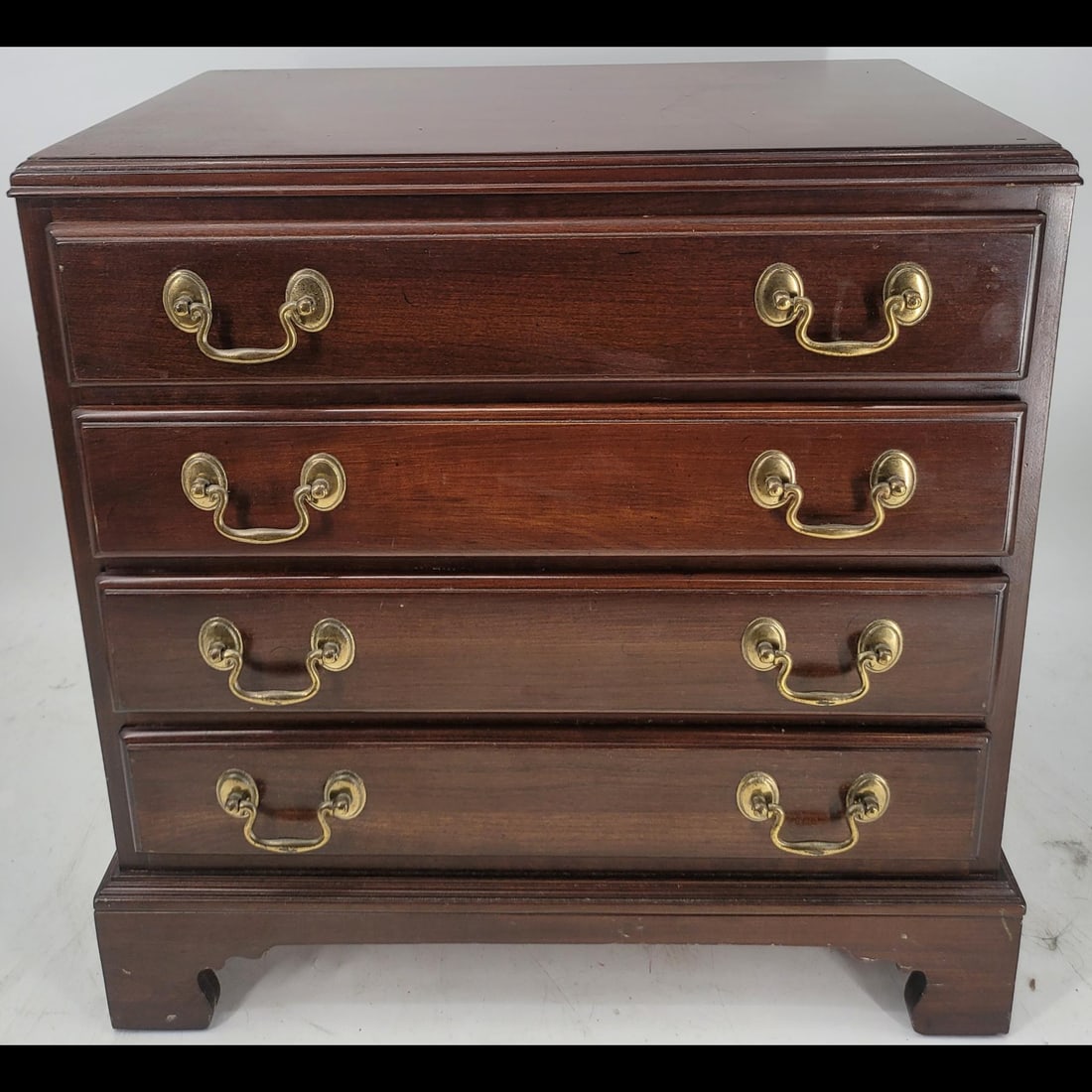 Ethan Allen 4 Drawer Flatware Chest (1 of 17)