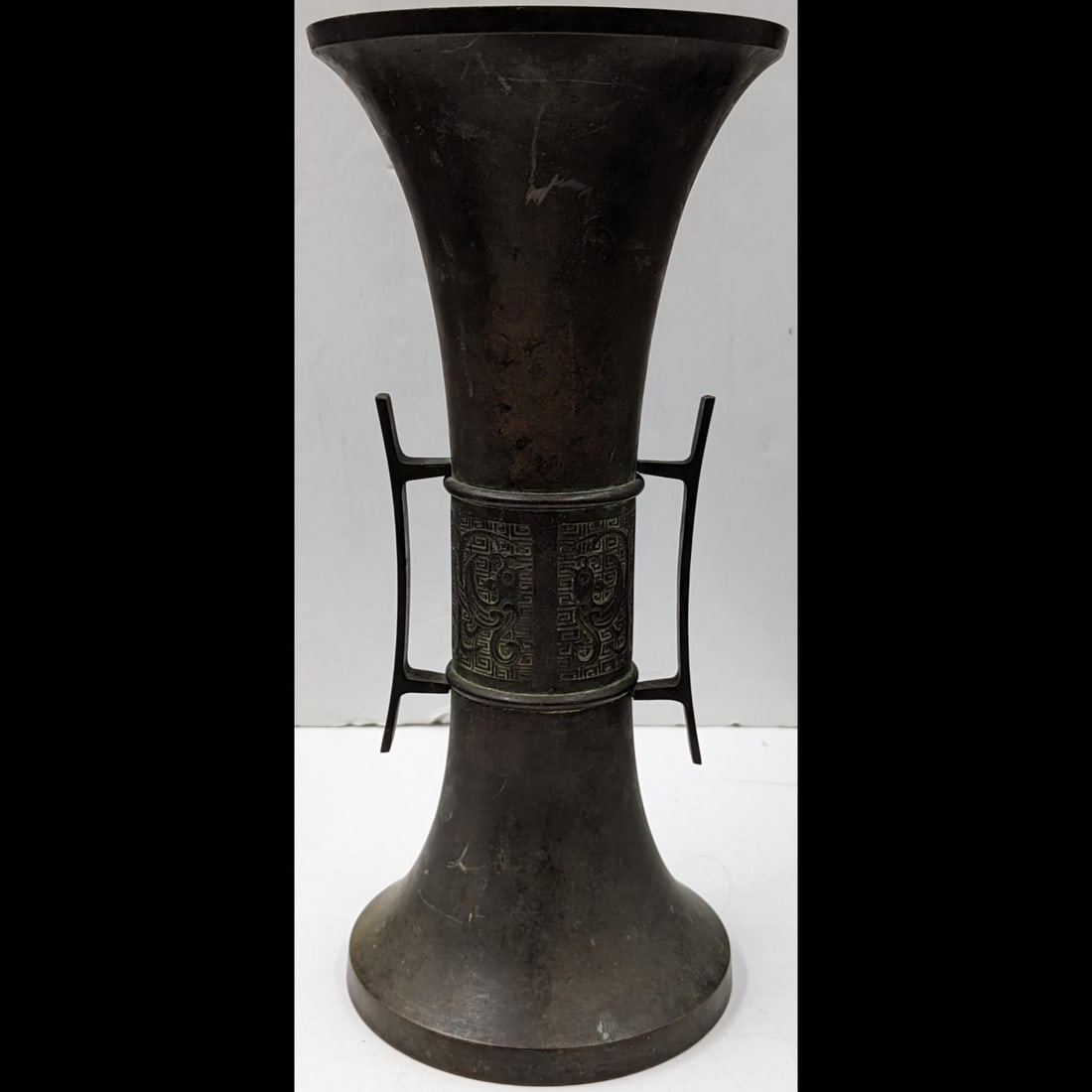 An Antique Chinese Bronze Double-Handled Gu Vessel (1 of 11)