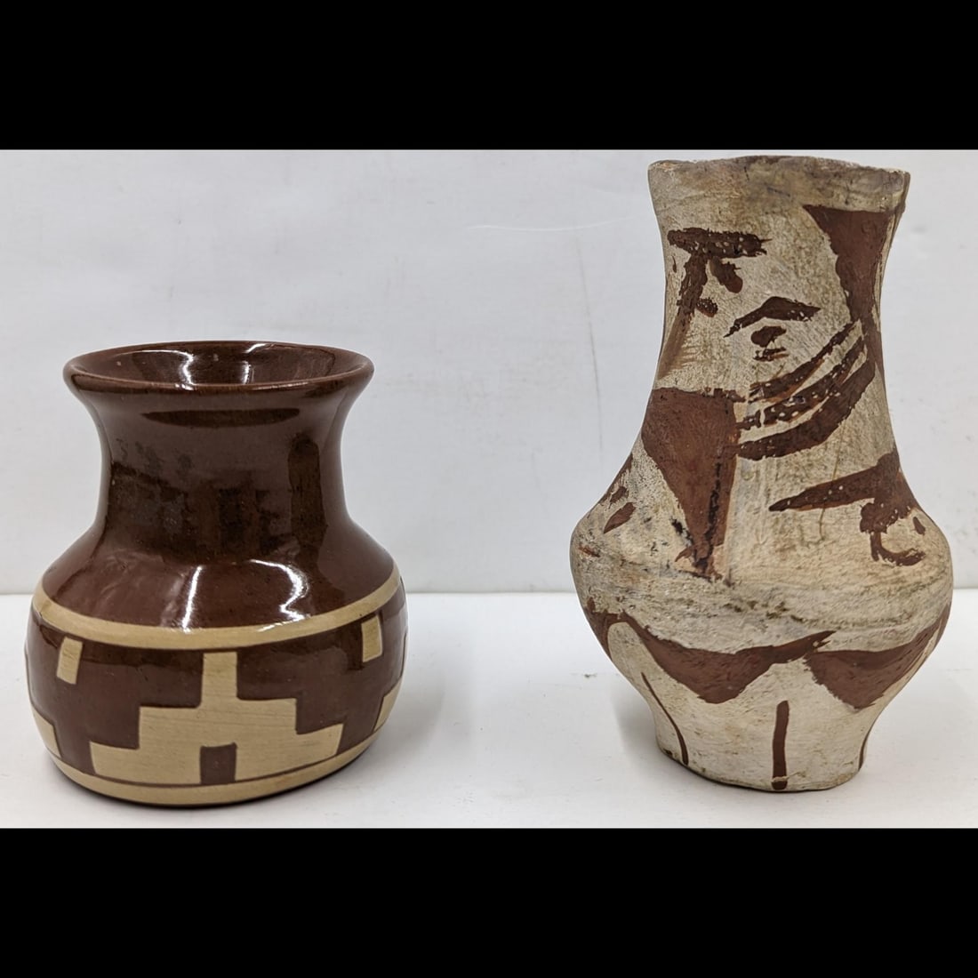 Pair Of Signed Native American Pottery Vases, One Sioux Tribe (1 of 14)
