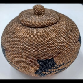 Native American Beaded Basket With Lid