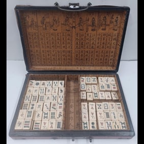 Antique Chinese Bone & Bamboo Mahjong Set 140 Pieces In Decorative Box